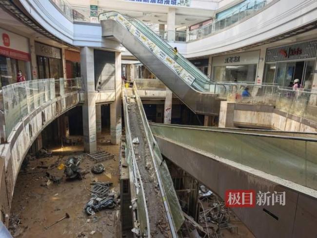 榕江最大商場積水已抽完 商戶自救與感恩同行