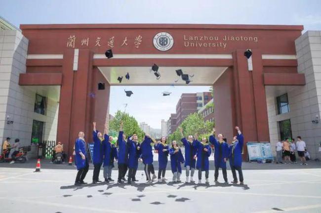 专科分数能上的本科学校？有这些学校