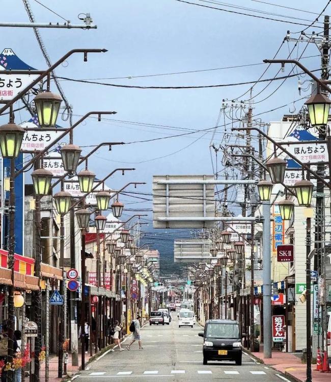 日本末世预言剩1天有人撤离 社会连锁反应显现