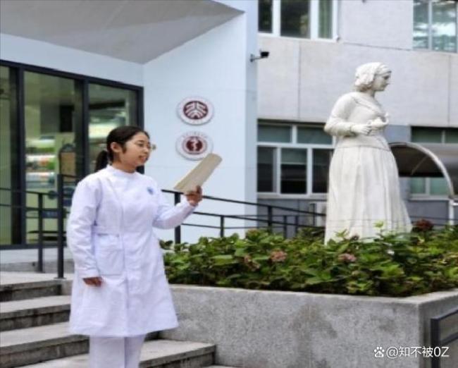 高分考生爭報護(hù)理專業(yè) 名校光環(huán)與專業(yè)匹配的糾結(jié)