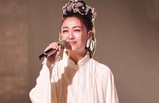 《歌手2025》第八期精彩回顧 李佳薇驚艷回歸