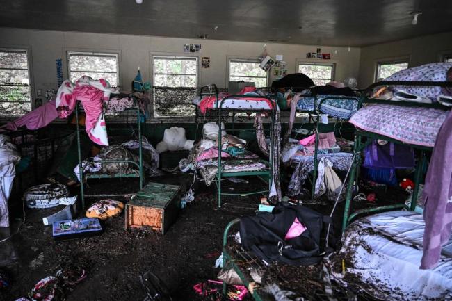 美国得州山洪易发区“无预警系统” 深夜暴雨致82人死亡