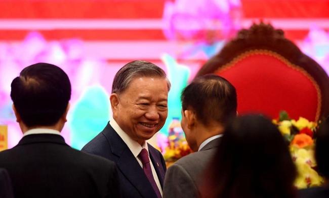 評論員：美越協(xié)議救不了美國 越南簽“賣身契”