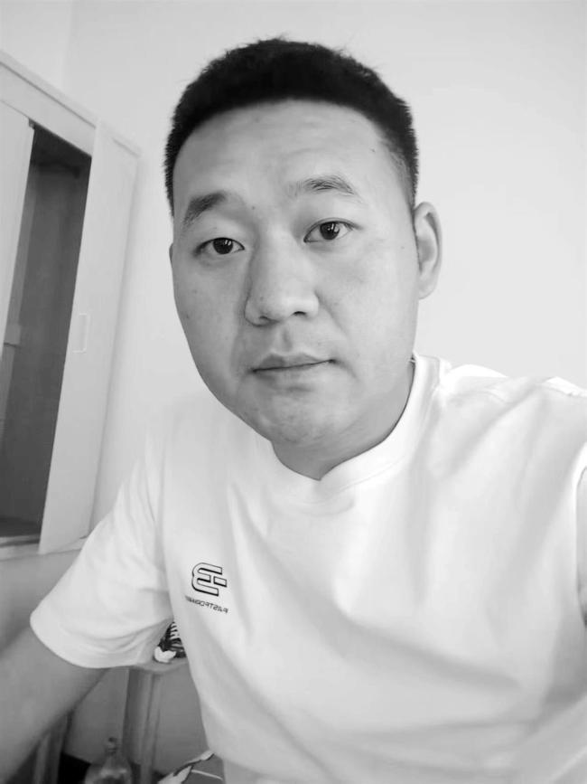 贵州小伙河中救人不幸遇难