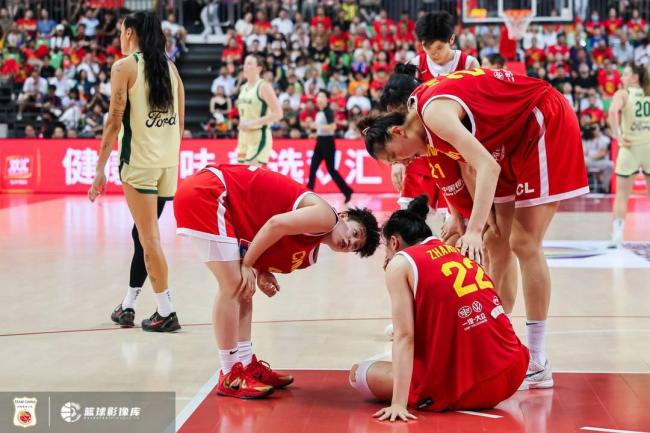 中國女籃戰(zhàn)勝澳大利亞女籃 熱身賽完美收官