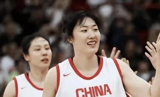 力克澳洲后女篮12人名单初现!李缘、罗欣棫位置稳固,最后悬念待解 生死战揭开终极悬念