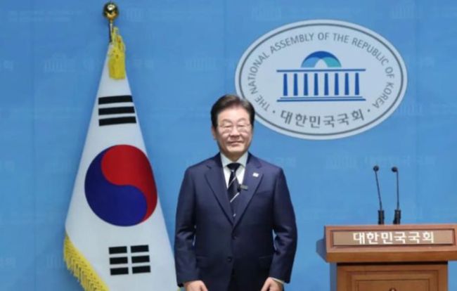 特朗普向韩要百亿美元军费，李在明面临难题 双重压力下的外交困局
