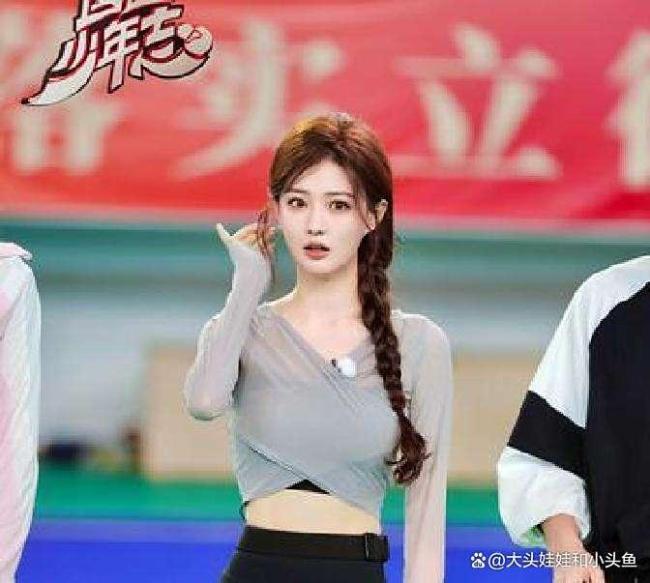 徐璐打羽毛球身材太吸睛！《國醫(yī)少年志》背后全是驚喜,！