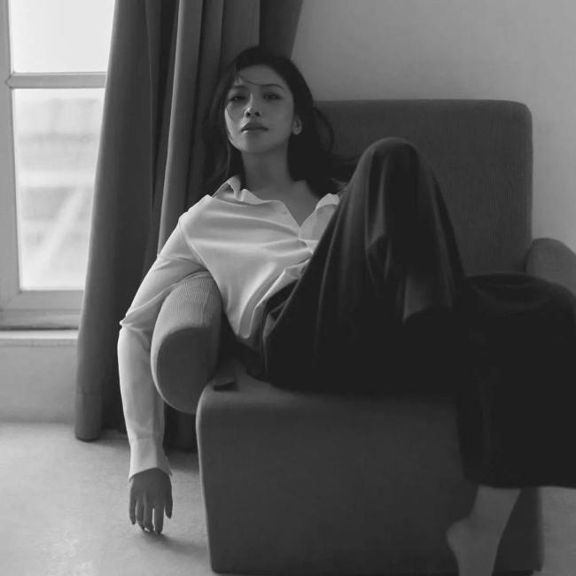 周婉京陷抄襲張愛玲等名家作品爭議 作家發(fā)文疑似輕生