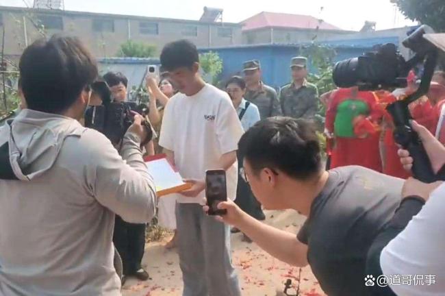 男生考上火箭軍工程大學(xué) 寒門再出貴子