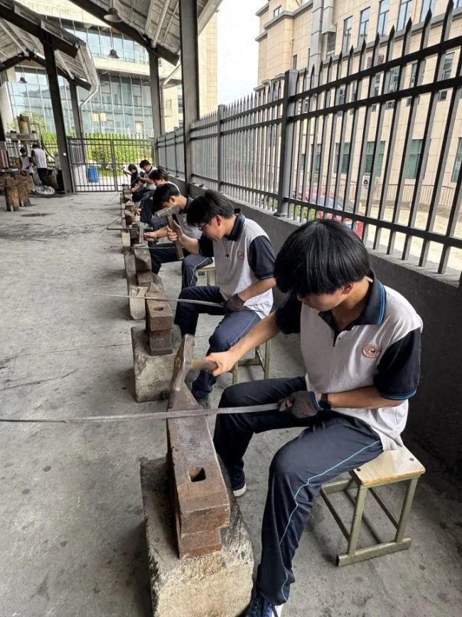 全國唯一做寶劍的專業(yè)：就業(yè)率近100%