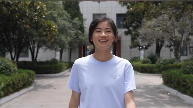 梁詩祎660分成女飛行員榜首