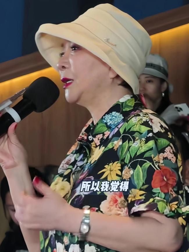蔡明哽咽感謝陳佩斯的付出,，?！稇蚺_》電影票房大賣
