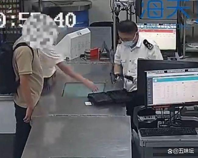 旅客攜帶槍支入境被海關(guān)查獲 氣槍未申報(bào)遭查處