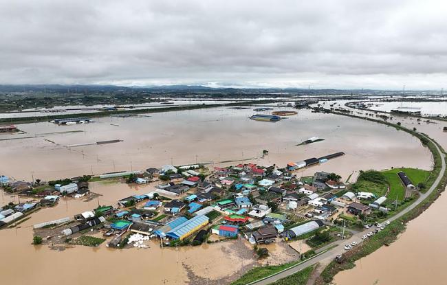 韓國多地遭遇破紀錄暴雨 已致4人死亡