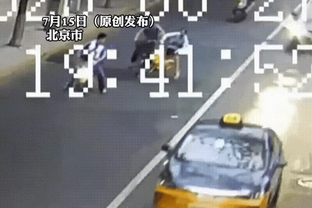14歲女孩被男子瘋狂別車還狂追一公里 警方：拘留