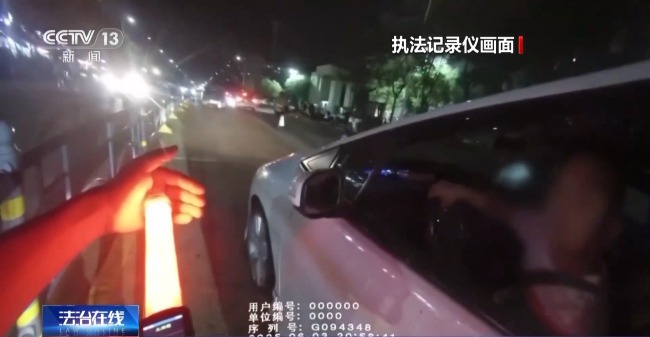 600米不放手！交警遭醉駕沖卡司機頂行后不幸犧牲