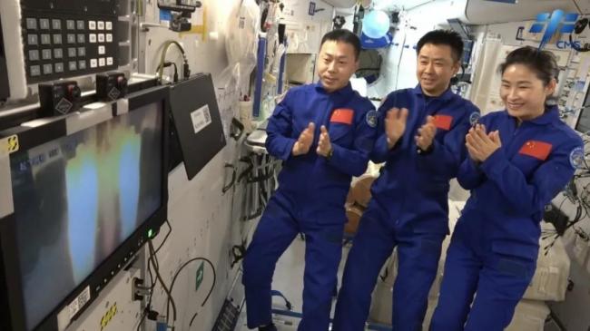 ​前三季度海洋生产总值达七点九万亿元 同比增长百分之五点六