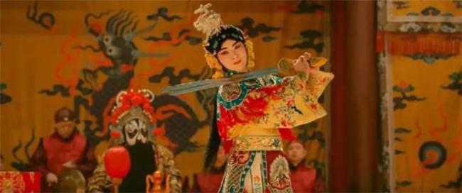 北大教授评价电影《戏台》 三层戏台映射时代变迁