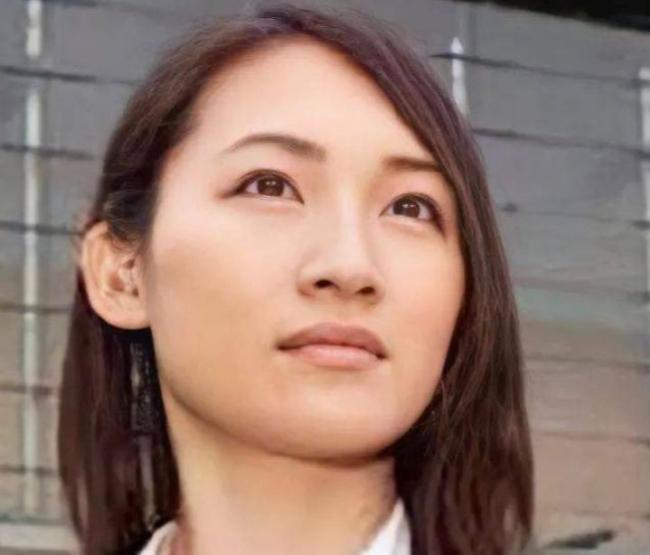 日本最美女保镖，拔枪只需0.2秒？