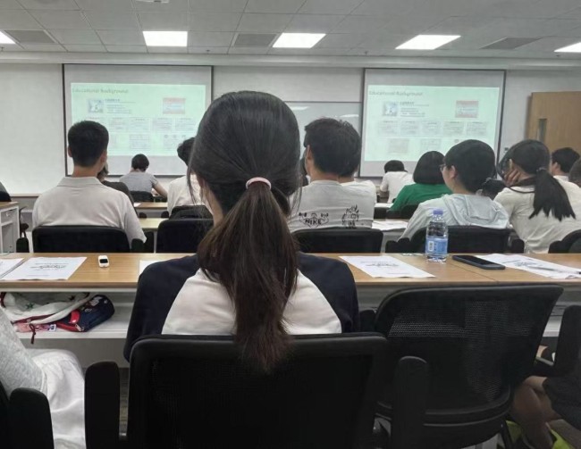 有教培机构推出“大学衔接班”，大一新生暑期蓄力，入学抢跑一步？