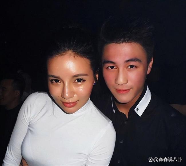 何猷君前女友晒娃 自曝单亲妈妈身份