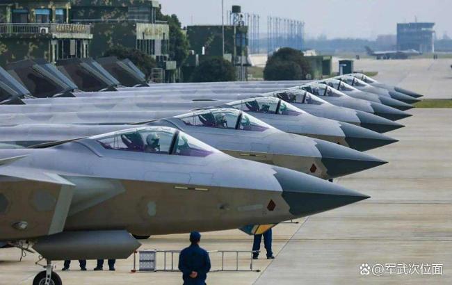 “忠诚僚机”到底是什么 未来空战新概念