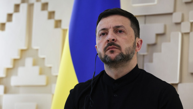 泽连斯基信任度下滑 7成民众支持谈判