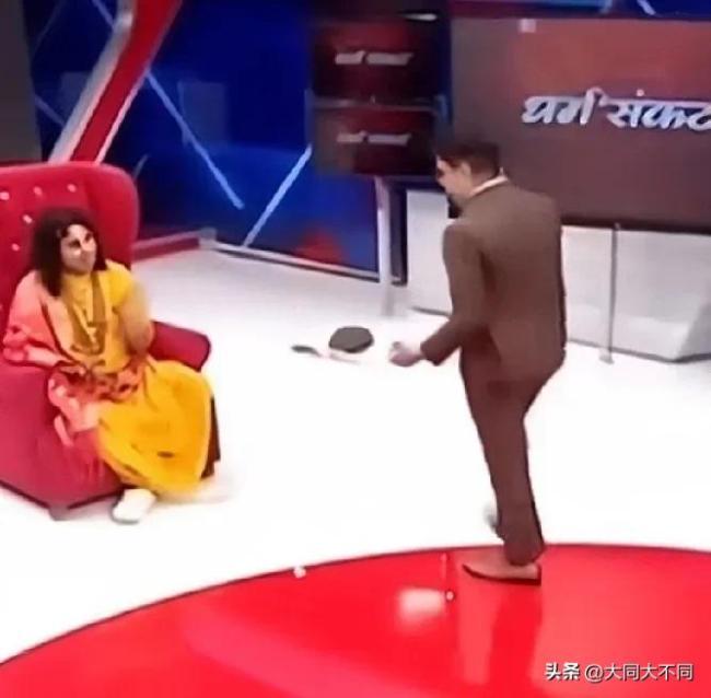 印度美食专家拒绝吃“不纯”的牛粪:牛粪能治愈疾病、美容、洗澡
