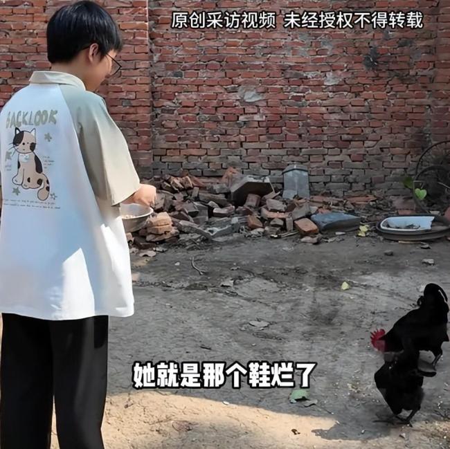 女生690分考入北大爸爸激动哽咽 寒门出英才