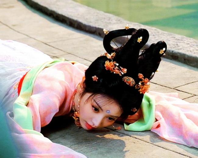 许凯田曦薇子夜归人咪情未了 双面人生奇幻恋