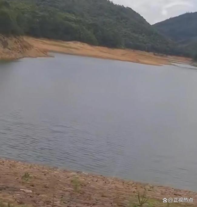 江西7人在水库钓鱼翻船 3人溺亡