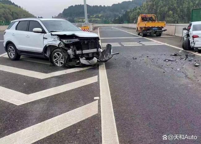 司机回应高速违法被举报 诡辩难逃处罚