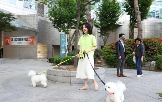 韩国商人供出与金建希私交不一般 政坛风暴再起