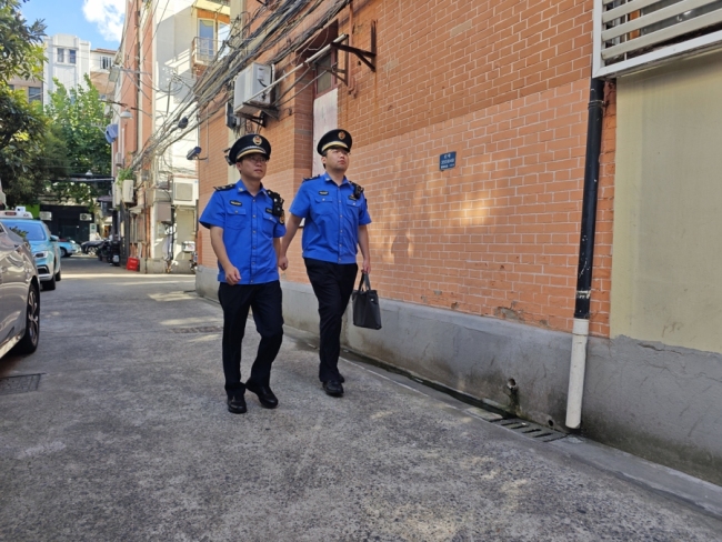 命悬一线！装修误拆承重墙 多方联动守护老房