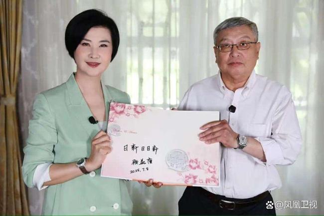 媒体专访回国的顶流数学家张益唐 不仅仅是一片落叶