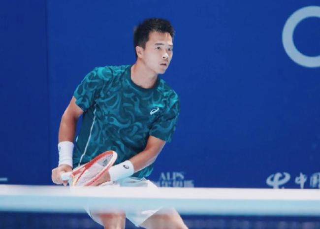 王曦雨三盘逆转过关，中国选手首日3进1 鏖战2小时17分提气胜