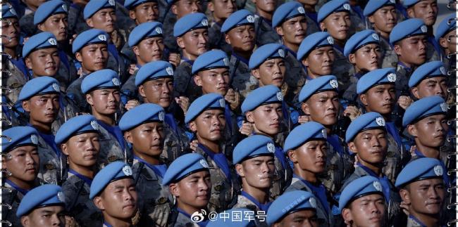 阅兵训练现场再现复制粘贴，近距离感受受阅官兵的汗水与荣耀