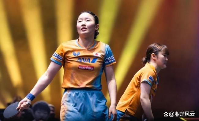 孙颖莎笑得好开心 女双夺冠欢乐开怀