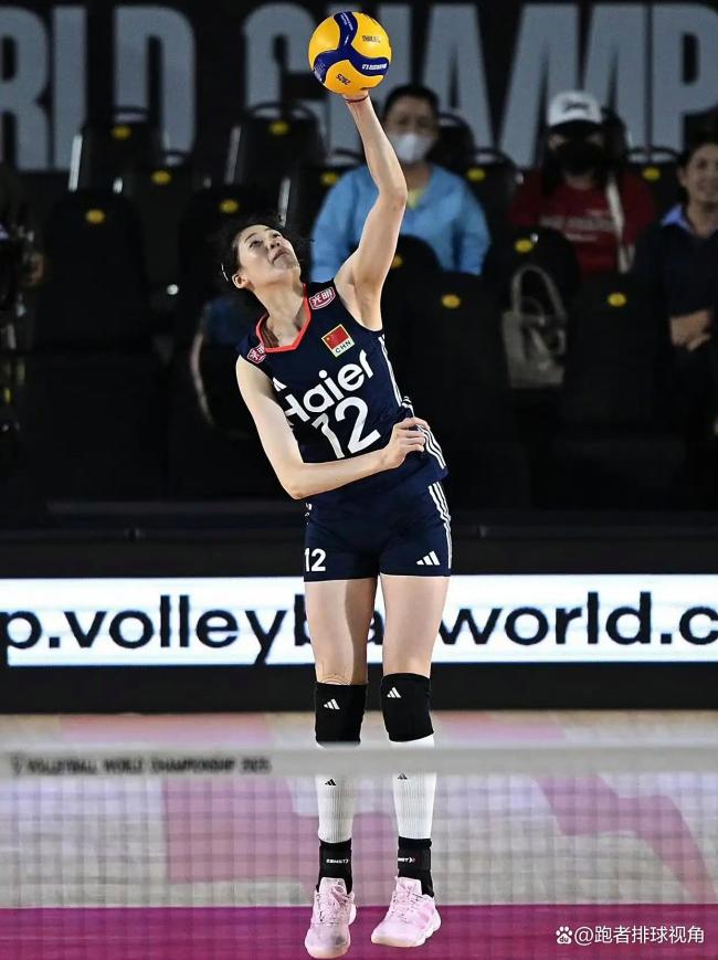 央視主持追星李盈瑩 女排世錦賽表現引關注