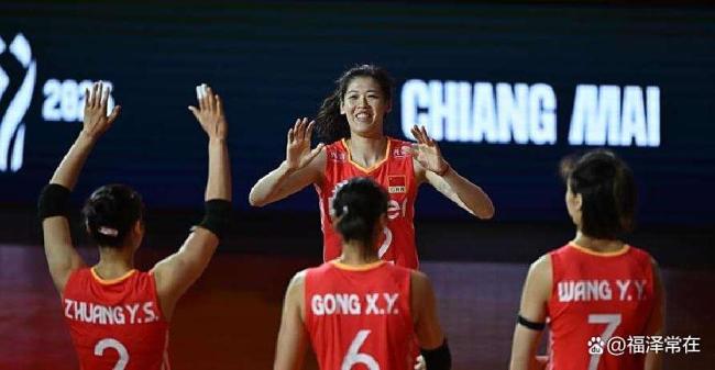 记者观察:中国女排坚决让李盈莹首发 树立核心位置 年轻队伍的首秀考验