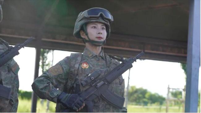 装备方队中唯一的“女教头” 是她