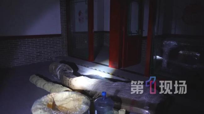 深圳一小区被曝建坟墓 民政局回应 物业与业主矛盾升级