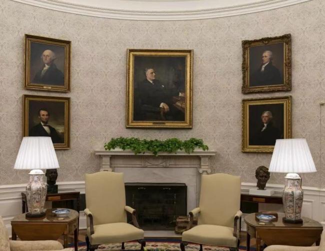 特朗普宣布白宫玫瑰园裂缝“破案” 监控视频揭露真相