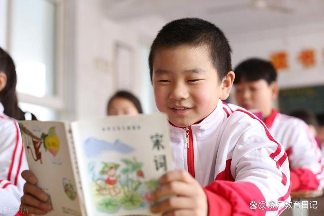 多省市将迎来近十年最长秋季学期 学生心情“破防”