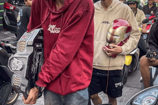印尼政府同意削减议员福利 应对示威活动