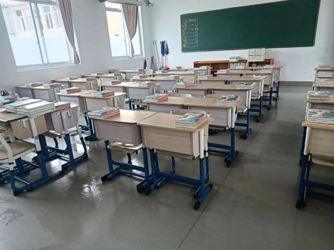 让家长打扫教室学校潜规则该打破了 家校责任需明晰