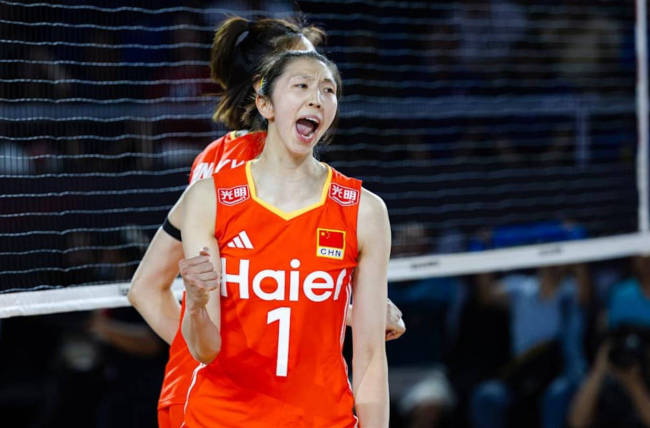 被法国淘汰！吴梦洁自责痛哭，吉祥物安慰龚翔宇，好好总结吧！ 期待未来突破