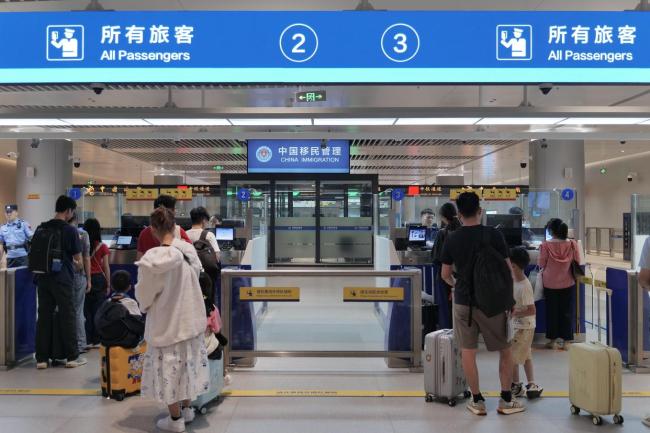 中山客运口岸暑期通关数据公布