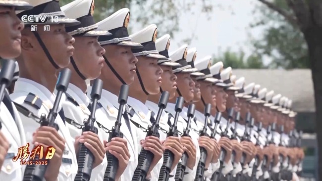 阅兵队列整齐得像复制粘贴 有何秘诀 揭秘“三兵”体系